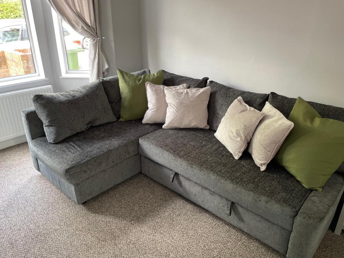 Comfy Home For Contractors And Families With Free Parking - Sage View Aldershot Exteriör bild